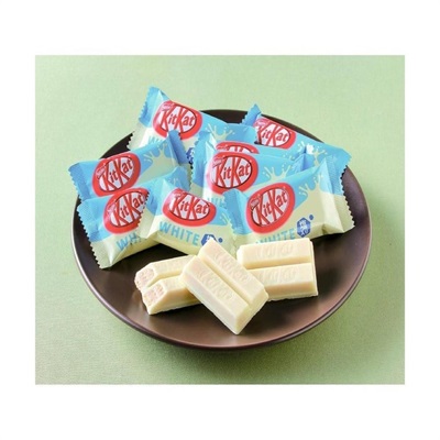 Japanese Snacks - Kit Kat White - Japanese - Sea Salt White Chocolate - Mini Size - 1 bar