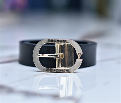 High Quality Belt Black with Gold Platted Textured Buckle