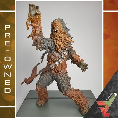 [Pre-Owned] - Hasbro - Star Wars Unleashed - Chewbacca Statue (EWDDCT Certified)