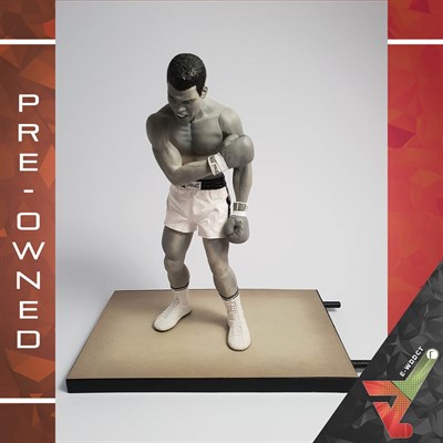 [Pre-Owned] - Upper Deck Pro Shots Series 1 - Muhammad Ali, World Heavyweight Champion Statue
