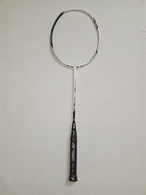 Yonex Astrox 99 Pro Bedminton Racket