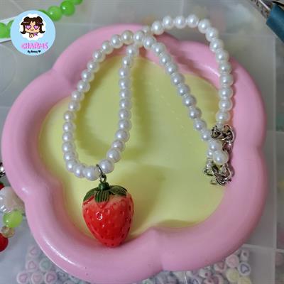 Strawberry Pearls Necklace 