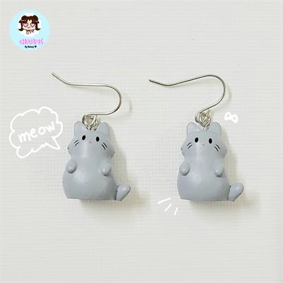 Chubby Grey Cat Earrings 