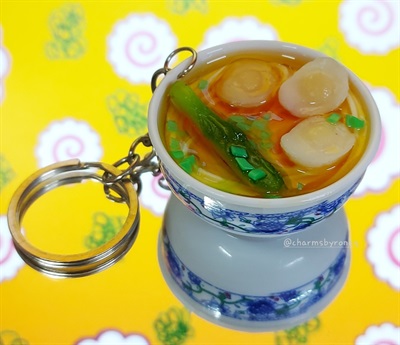 Egg Ramen Bowl Keychain 