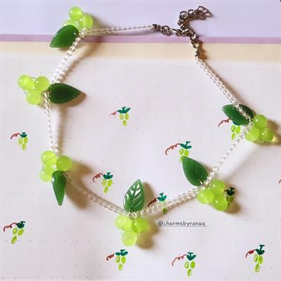 Green Grapes Necklace 