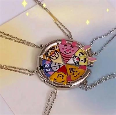 Set of 6 BFF Magnetic Winnie the Pooh Pizza Necklaces