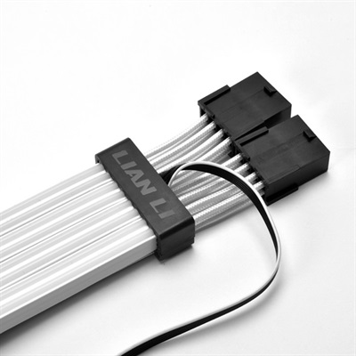Lian-Li STRIMER PLUS 8 (120 LED Extension cable for 8 pin)
