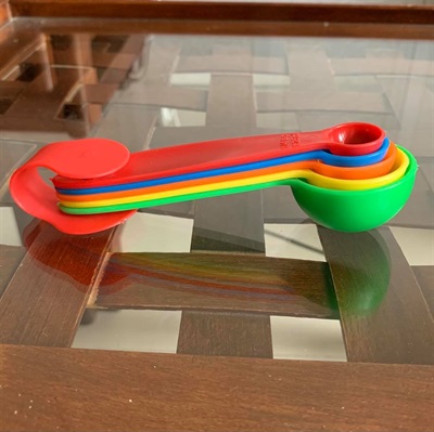 Measuring spoons (multi-coloured)