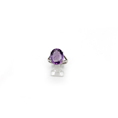 Natural Amethyst ring in 925 Sterling Silver