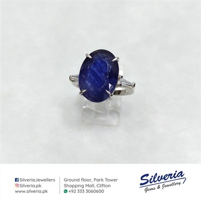 Rings with natural blue Sapphire in 925 Sterling Silver