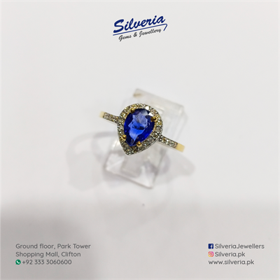 Sapphire Ring in 18kt Gold