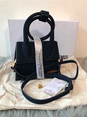 Jacquemus Dark Navy Blue leather bag - 18cm 