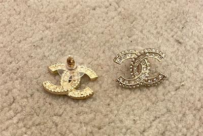 Chanel studs Medium - Gold 