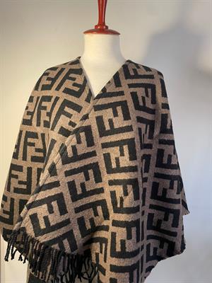 Fendi Cape shawl 