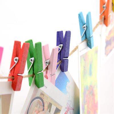 WOODEN SMALL CLIPS IN MULTICOLORS PACK OF 50 CLIPS ( 1 INCH CLIP SIZE )