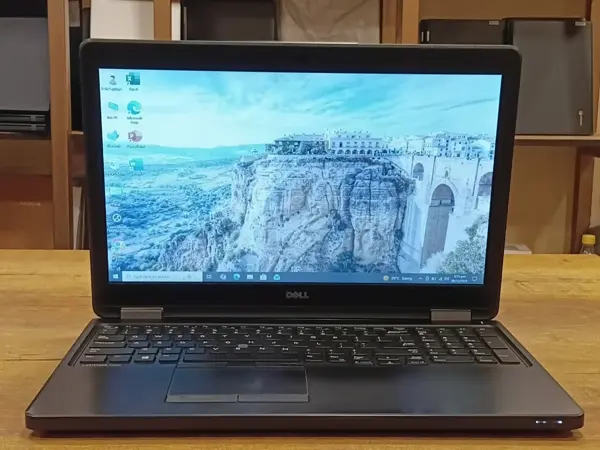 Dell Latitude E5550 Core i5 5th Generation