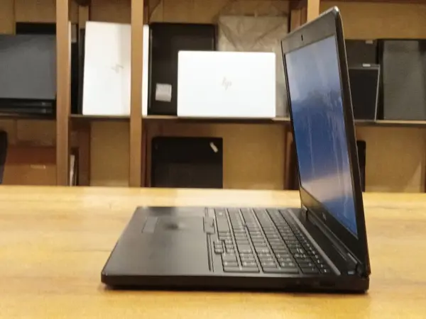 Dell Latitude E5550 Core i5 5th Generation