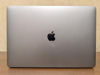 Apple MacBook Pro 15-Inch 2019 Core i7