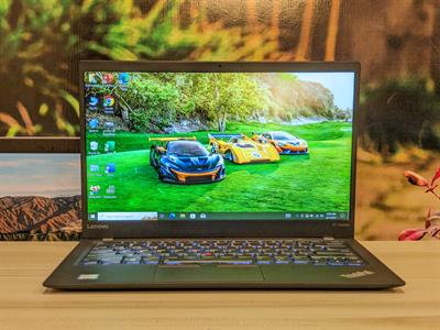 Lenovo ThinkPad X1 Carbon Core™-i7 7th Generation Laptop | Intel® HD Graphics 620