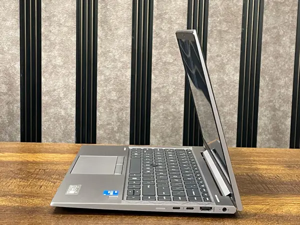 HP ZBook Firefly 14 G8 Mobile Workstation | Intel Quad Core i5-1145G7