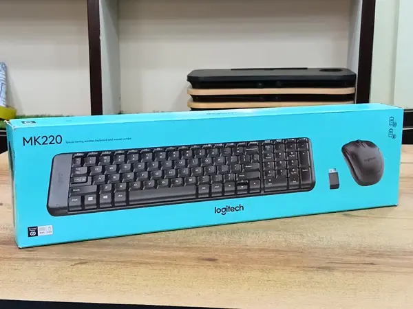 Logitech MK220 Wireless Keyboard & Mouse Combo
