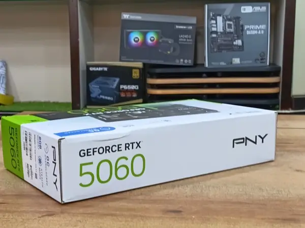 PNY GeForce RTX™ 5060 GAMING OC 8G - Graphics Card