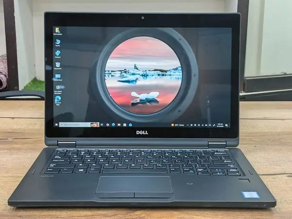 Dell Latitude 5289 2-in-1 Core i5 7th Generation