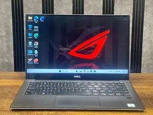 Dell XPS 13 9360 Core-i5 7200U 13 inch Laptop.