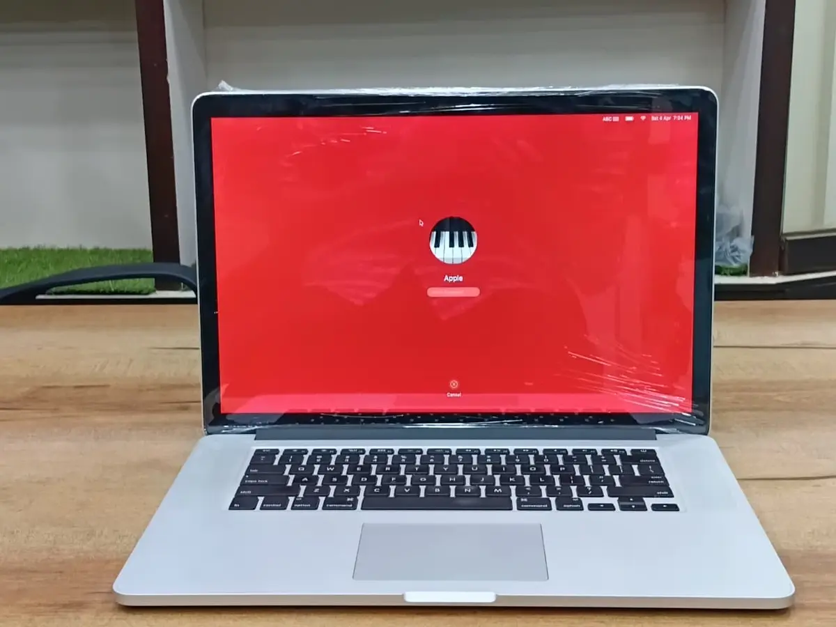 MacBook Pro (Retina, 15-inch, Early 2015)
