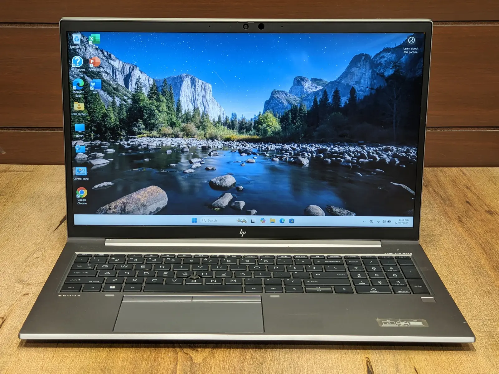 HP ZBook Firefly G8 15