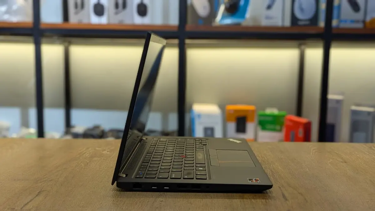 Lenovo ThinkPad T14 Gen 3 AMD Ryzen 7 Pro 6850U Laptop