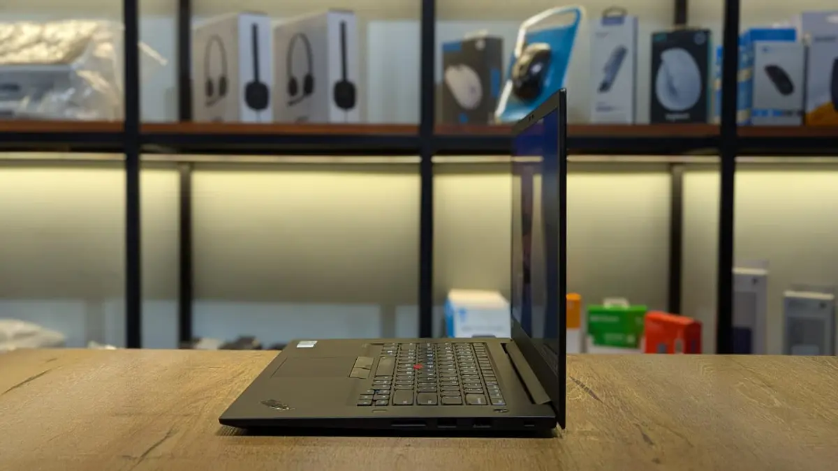 Lenovo ThinkPad P1 Gen 3 Core i7 10th Generation - High