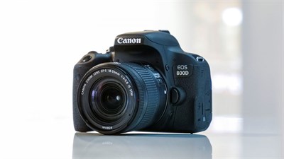 Canon 800D with 18-55mm Lens