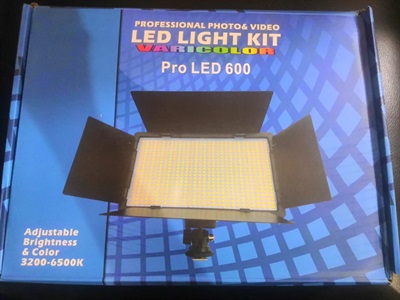 Professional LED 600 PRO with Dual Battery & Charger
