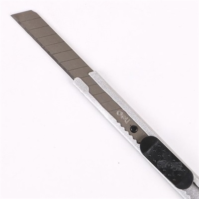 Deli E2053 Metal Utility Knife Paper Cutter 9mm