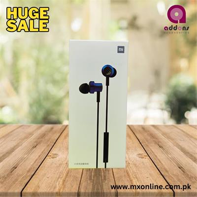 Xiaomi SDQEJ06WM 3.5mm Double Dynamic HiFi Deep Bass with Passive noise cancellation Wired Magnetic Earbuds 