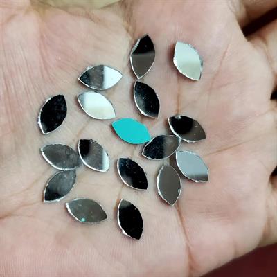 100 Pcs Glass Drop Shape Mirror Beads For Art And Craft And Also Used In Embroidery (14mmx9mm)