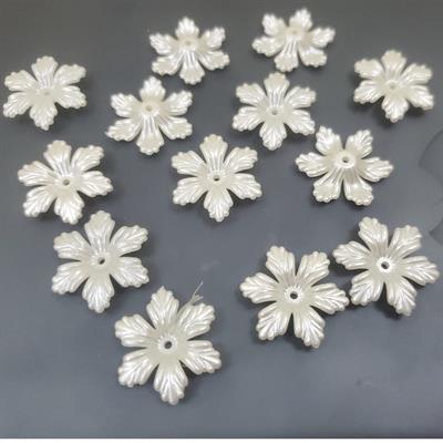 20 Pcs Off White Color Pearl white flowers beads, 22 mm