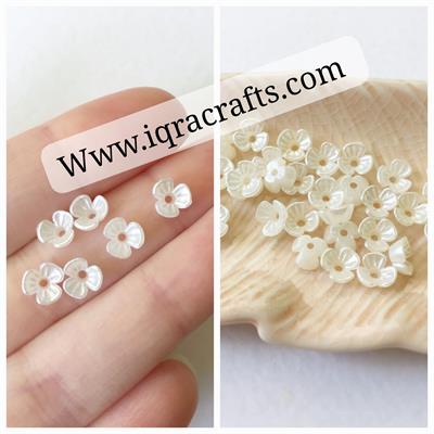 100 Pcs Carved Three Petal Flower Shape Acrylic Beads For DIY Beads 10 mm