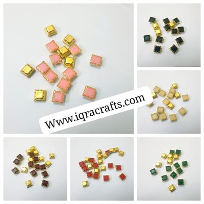 18 Pcs Square Crystals Plastic Beads 1 cm in Various Colors