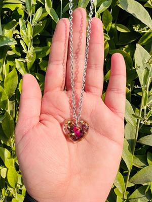 Roses heart pendent 
