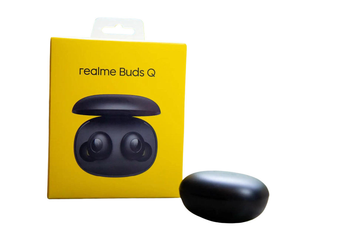 Real me buds Q in Pakistan for Rs. 3800.00 | Hawks