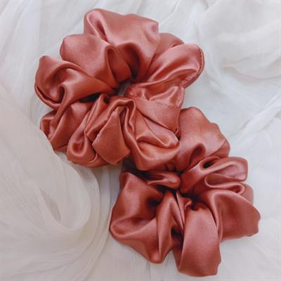 Turkish rose - silk scrunchie 