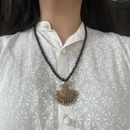 Black long moti necklace (HMN066)