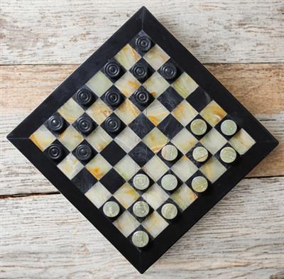 Classic Green Onyx Checkers Set – Beautifully Crafted for Game Nights and Collectors