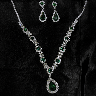 Tear Bracket Necklace Set Green