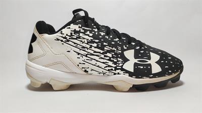 Under armour black n white football Cleats