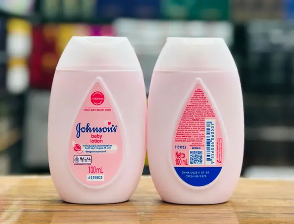 Johnson’s Baby Lotion Pink 100ml – Gentle Moisturizing Care for Delicate Skin