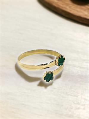 Emerald Green Clover Bracelet 