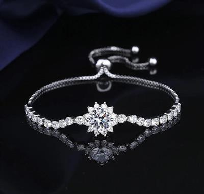 Round Flower Zircon Bracelet